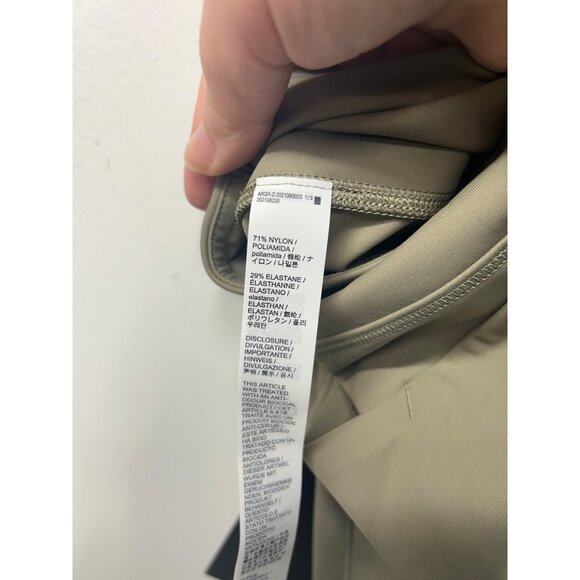 NWT Arc'teryx Essent High-Rise Utility 26" Leggings 12 Fallow - Picture 8 of 12